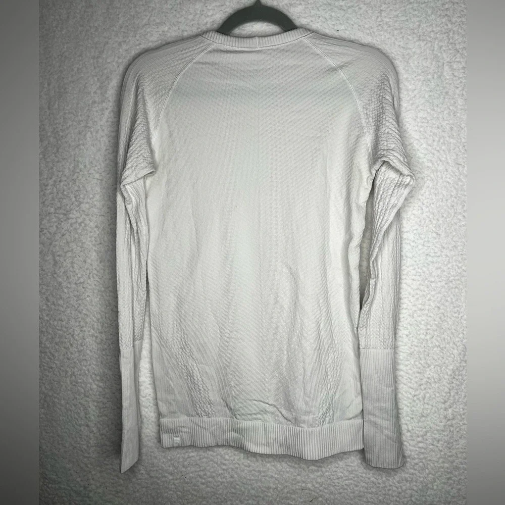 Lululemon White Textured Thermal Long Sleeve Crew Neck‎ Top Sz 8 Activewear Gym